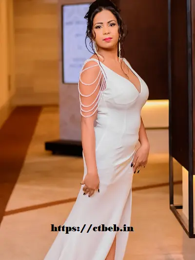 Female Escort in Raipur